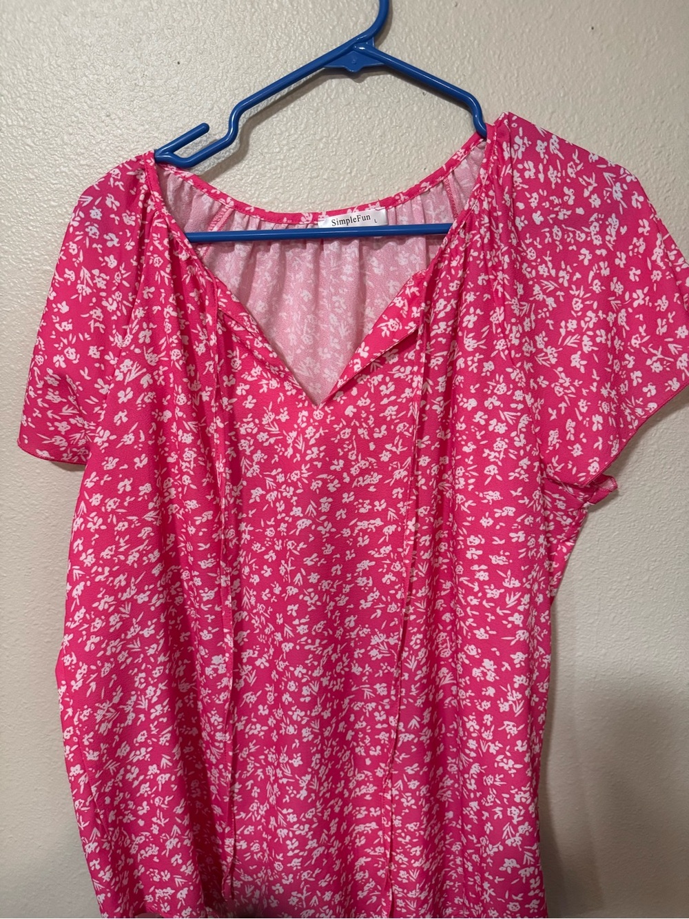 Simple Pink Floral V-Neck Blouse